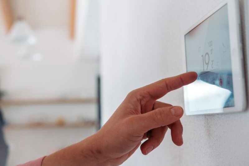 How Do Smart Thermostats Improve Efficiency in Residential and Commercial Settings?